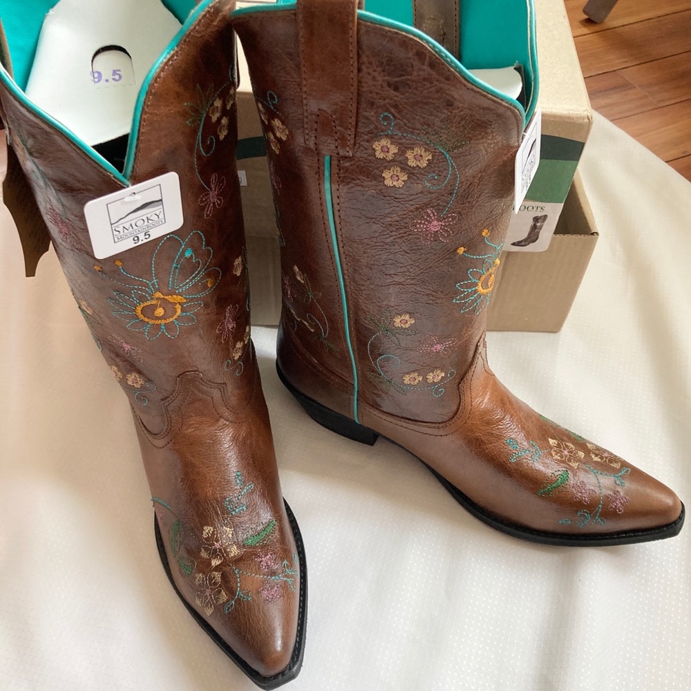Smoky Mountain NEW in box brown floral western boots